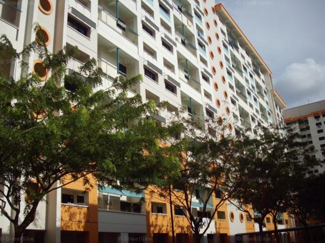 Jurong East Street 21 Jurong East, HDB Executive