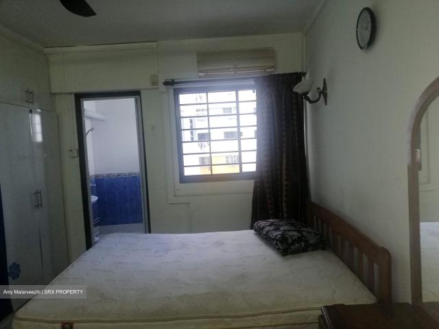 Jurong East Street 21 Jurong East, HDB 3 Rooms