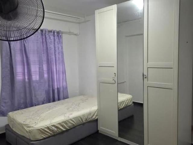 Jurong East Street 21 Jurong East, HDB 3 Rooms