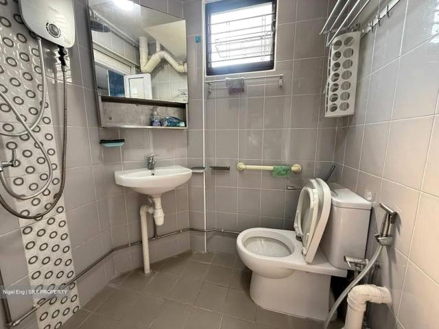 Jurong East Street 21 Jurong East, HDB 5 Rooms