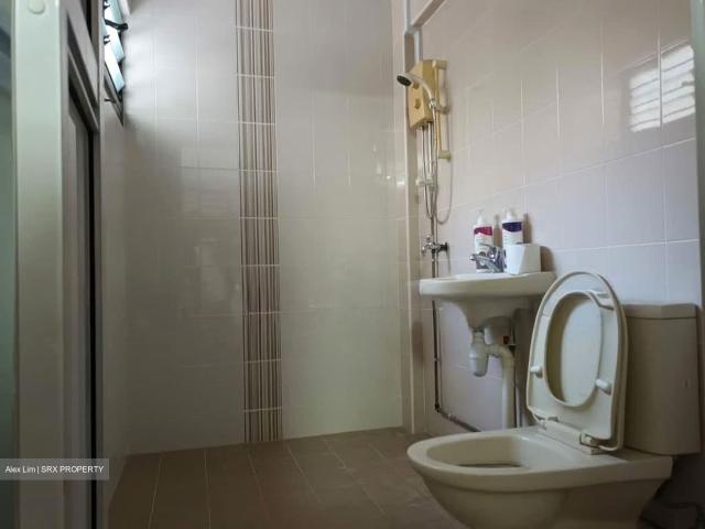 Jurong East Street 21 Jurong East, HDB 5 Rooms