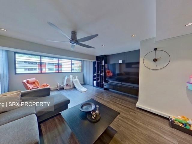 Jurong West Street 42 Jurong West, HDB Executive