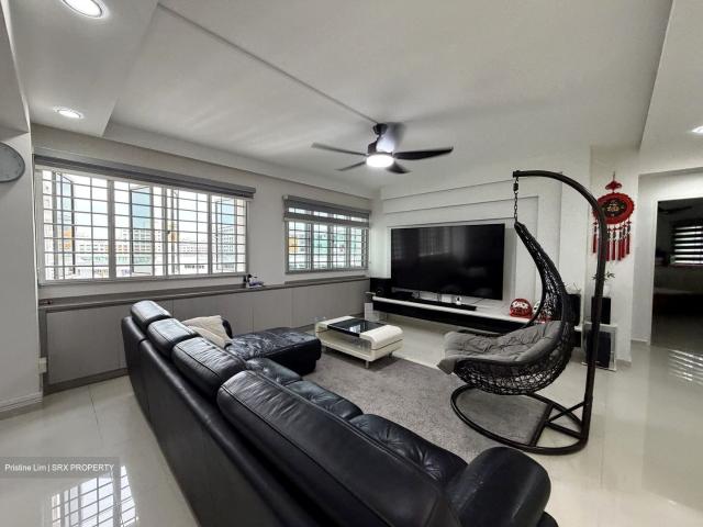 Jurong West Street 74 Jurong West, HDB Executive