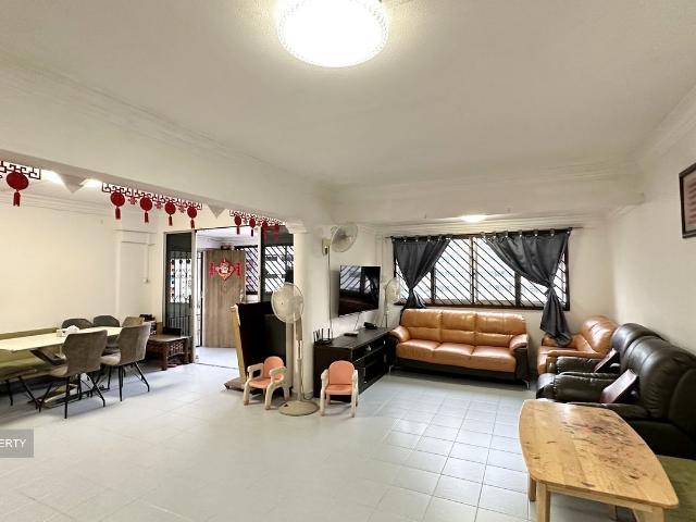 Jurong West Street 81 Jurong West, HDB 5 Rooms