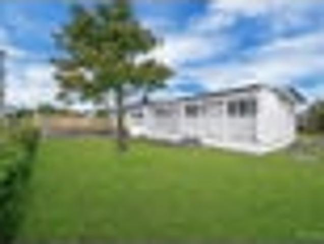 JUST MOVE IN & ENJOY FULLY REFURBISHED