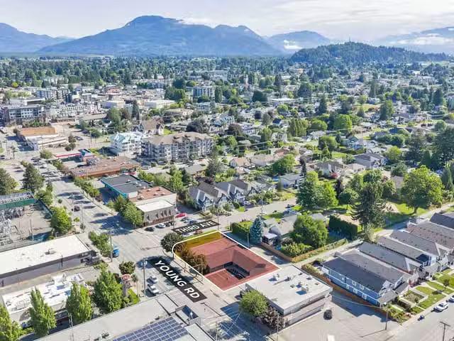 Cozy Office for lease in Chilliwack, Chilliwack, 9072 Young Ro.