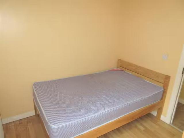 For Rent! Great 3 Bedroom Apartment, 16b Magdala Street