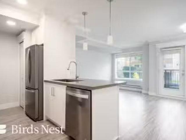 For Rent! 1 BR 104 2229 Atkins Avenue, Port Coquitlam, BC, V3C.