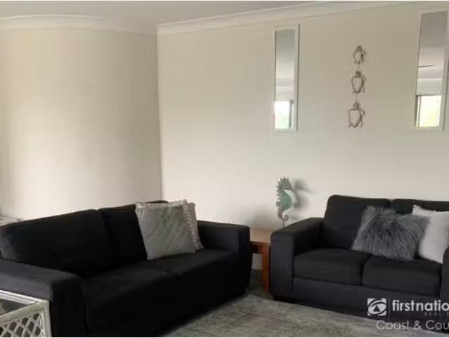 Cheap 2 BR 8/28 Renown Avenue, Shoalhaven Heads Apartment for.