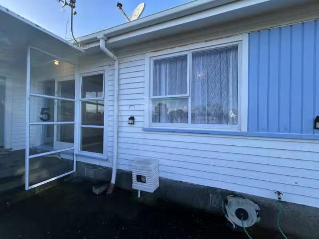 Deal! 2 BR Egmont St, Hawera First National Real Estate