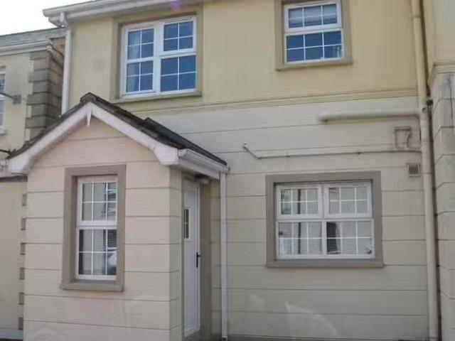 For Rent! 3 BR 5 Union Court