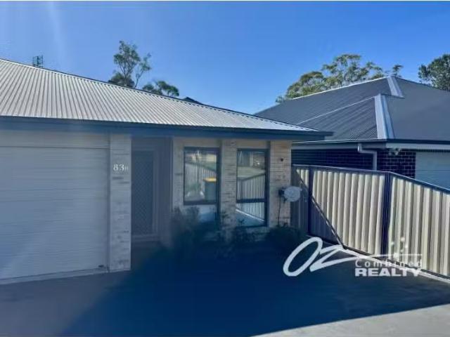 Charming 3 BR B/83 Paradise Beach Road, Sanctuary Point Townho.