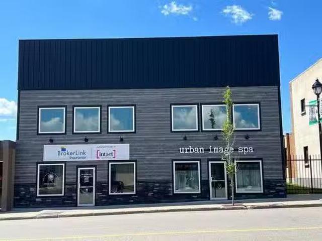 Unique 414 50 Street, Edson, AB, T7E 1T5 commercial for leas.