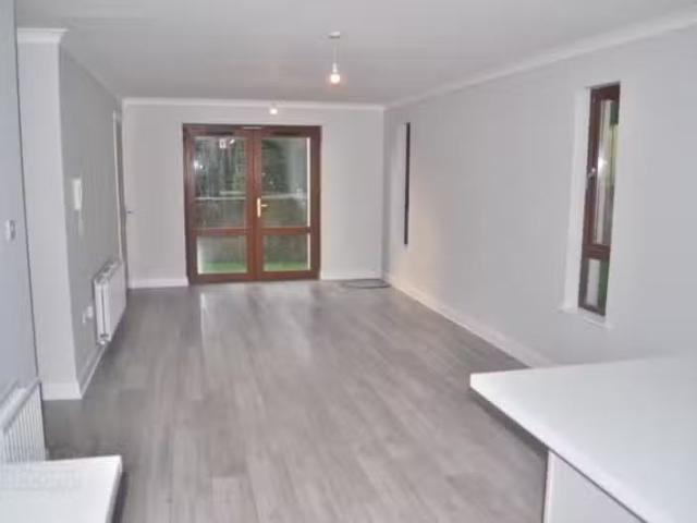 For Rent! 77a Heath Lodge Drive