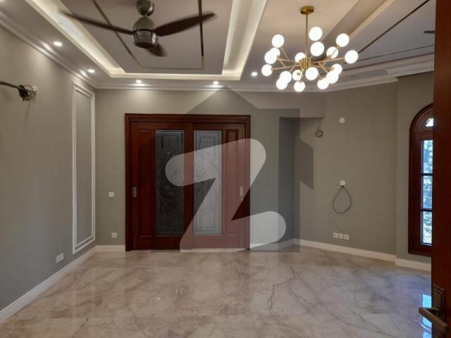 Just Like Brand New 500 Square Yard Bungalow Available For Rent DHA Phase 6