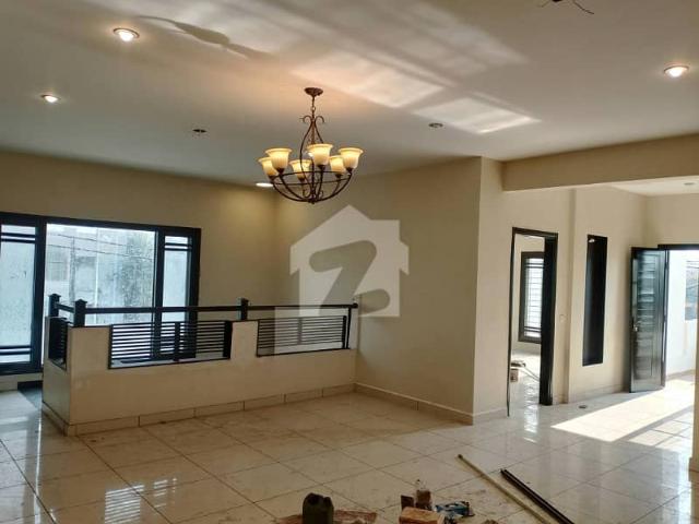 Just Like Brand New 500 Sqyd Bungalow Available For Rent