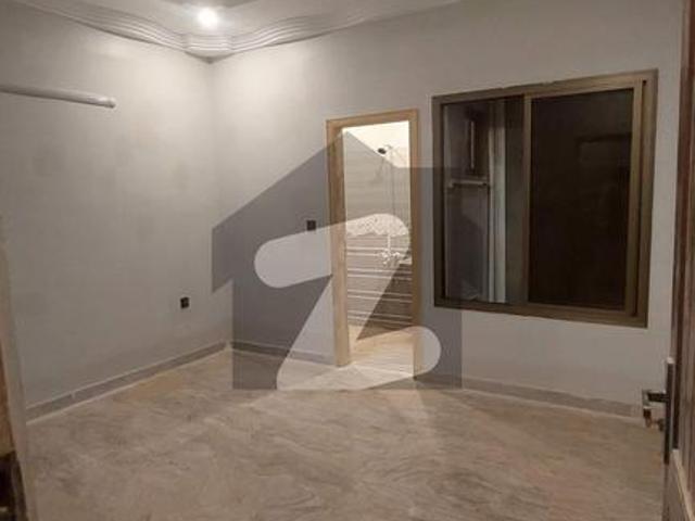 Just Like New 180 Yards G+3 West Open Leased Bungalow In Boundary Walled Society Block 4 Gulistan E Jauhar Near Main University Road And Near To Main Road Gulistan e Jauhar