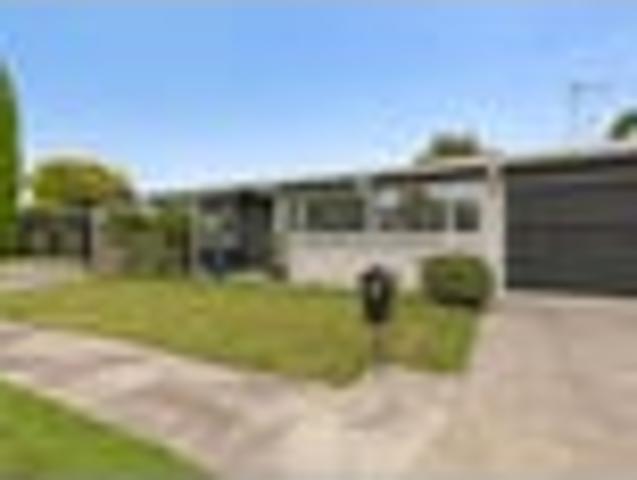 Just Right on Opawa Place!
