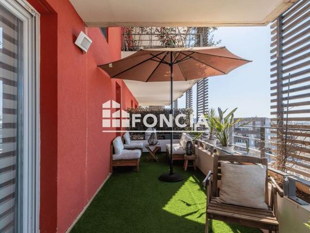 JUVIGNAC – Résidence récente – Superbe T3 avec grande terrasse et garage