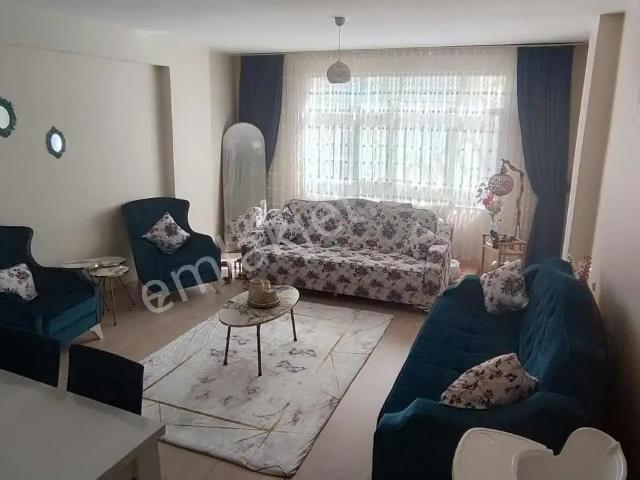 Kınış'dan Nusratiye'de Geniş Oturumlu Ferah 3+1 Daire