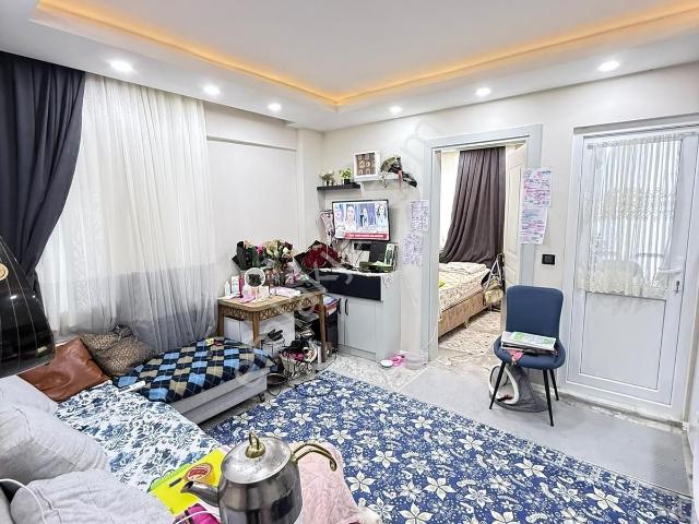 Kınıklı Bursa Cad Altı Lüks Satılık 1+1 Apart