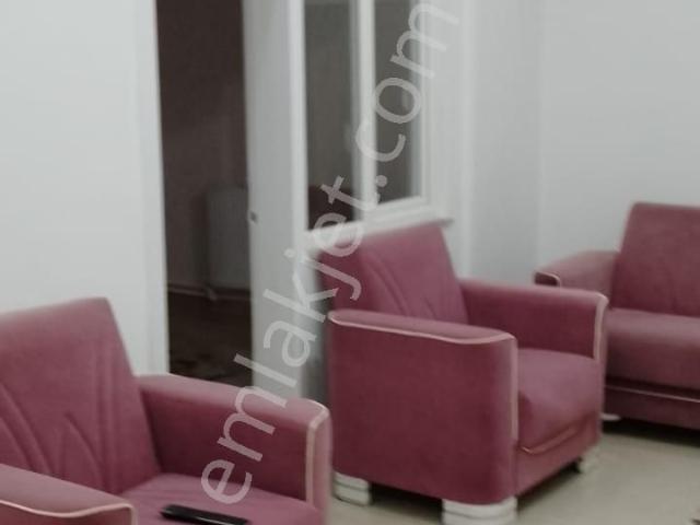 Kınıklı Öğrenci Yurdunun Karşısında Eşyalı 90 Metre Kare Satılık 3+1 Bodrum Kat