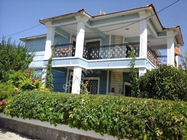 Kıng House Kurumsaldan Gezin Merkezde Göl Manzaralı Villa