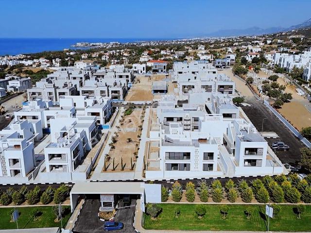 Kıbrıs Girne Alsancak'ta Mediterra Projesi 2+1 Lüks Bahçe Katı