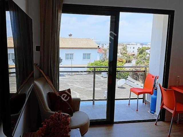 Kıbrıs Girne Laptada Sıfır Eşyalı Moda Kent Sitesi Lüksdaire2+1