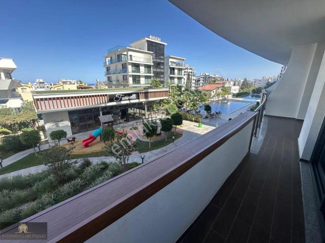 Kıbrıs Girne Merkezde Lüx Site İçerisinde 2+1 Daire Full Eşya