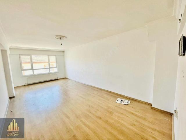Kıbrısköy'de Ara Kat Asansörlü Yüksek Miktar Kredili 3+1 Daire