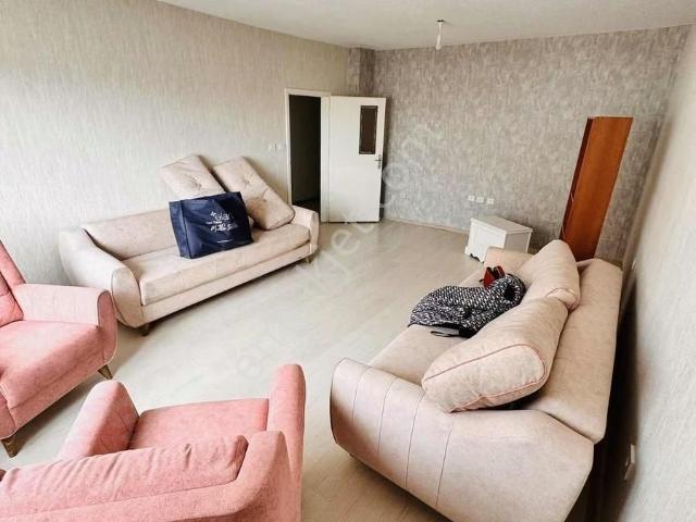 Kıbrısköy'de Full Eşyalı Yapılı Ara Kat Masrafsız 3+1 Daire