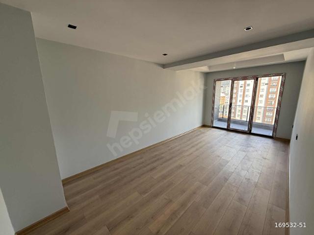 K.ÇEKMECE FATİH MH SATILIK OTOPARKLI MANZARALI 11. KAT 2+1 DAİRE