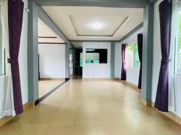 ขายถูกมาก! บ้านเดี่ยว 2 ชั้น มีชั้นใต้ดิน รีโนเวทใหม่พร้อมอยู่ ทำเลทอง อ.เมืองสุราษฎร์ธานี ใกล้เซ็นทรัล โลตัส