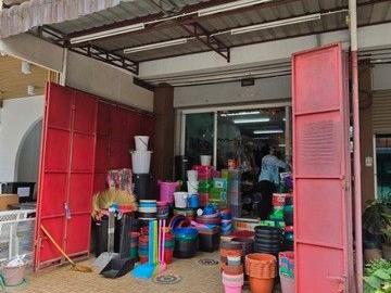 ขายตึก 3 ชั้น 1 คูหา ใกล้ตลาดอรัญญิก ถ.พญาเสือ ต.ในเมือง อ.เมือง จ.พิษณุโลก