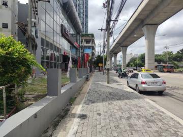 ขายที่ดินเปล่า เนื้อที่ 58.2 ตร.ว. ถนน ติวานนท์ ตลาดขวัญ นนทบุรี ติดถนนใหญ่