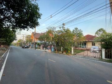 ขายที่ดินเปล่าแปลงสวย 53.4 ตรว ในซอยอริสรา 4 ที่ดินจัดสรรถมแล้ว ใกล้ถนน 345 และถนนกาญจนาภิเษก เหมาะสร้างบ้านที่อยู่อาศัยในสังคมคุณภาพ