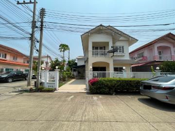 ขายขาดทุน บ้านเดี่ยว 2 ชั้น หมู่บ้านพรพิมาน คลอง5 ถนนรังสิต นครนายก หลังมุม พื้นที่ใช้สอยเยอะ สภาพดี | Livinginsider
