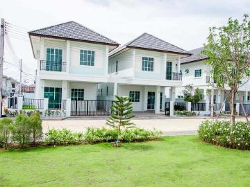 ขายบ้านแฝดสไตล์บ้านเดี่ยว 2ชั้น พร้อมอยู่ประกายทองดิเอมเมอรัลล์ หาดใหญ่
