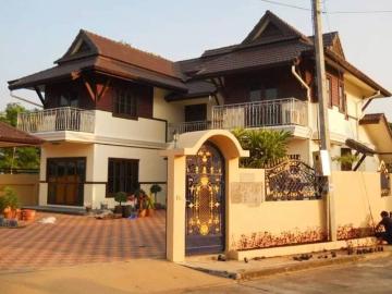 ขายบ้าน ตัวเมืองเชียงใหม่ หลังใหญ่ 126 ตรว. เดินทางสะดวก ใกล้ ตลาด/สรรพสินค้า
