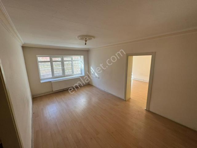 Kılıçsoy'dan Metoroloji Metro 500 M Basın Cad. Kiralık