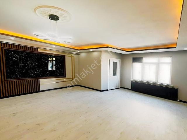 Kıraç Battalgazi Mh Dekorlu Masrafsız 1+1 Balkonlu Kiralık Daire