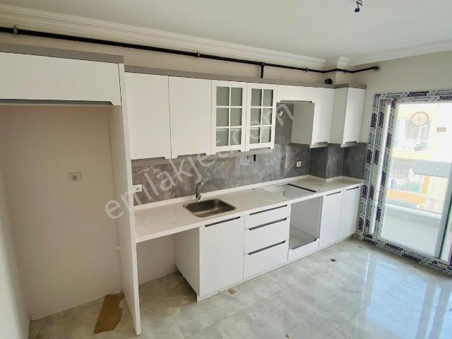 Kıran Gayrimenkul Den Manisa Yunusemre Muradiyede Satılık 2+1 Köşe Daire