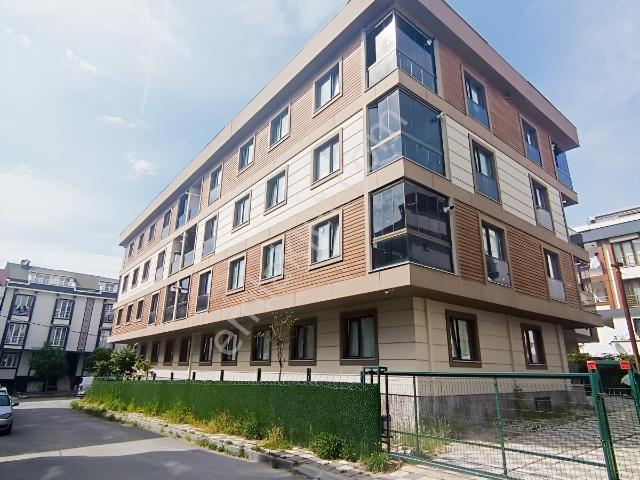 Kırkgül Gayrimenkul'den Otoparklı Butik Sitede Manzaralı Dubleks