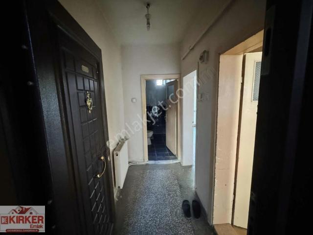 Kırker'den Cumhuriyet Mh. 2+1 Kiralık Bakımlı Fırsat Daireler !