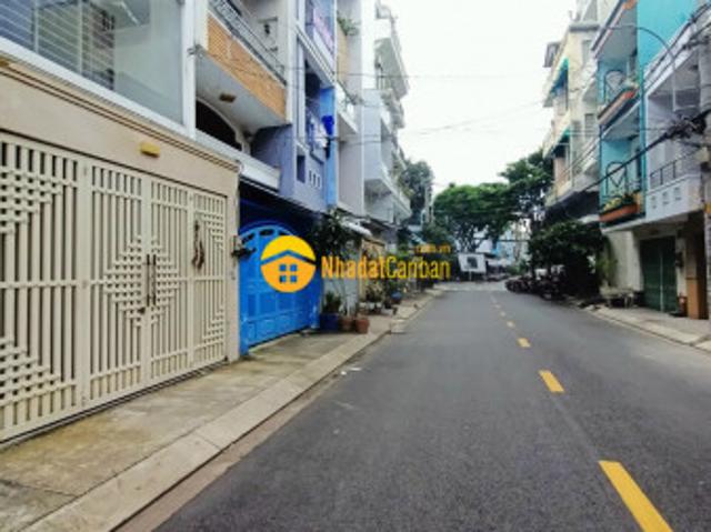 Kẹt tiền cần bán nhà 1 trệt 3 lầu 40m26ty. Sổ hồng riêng. Quận 6