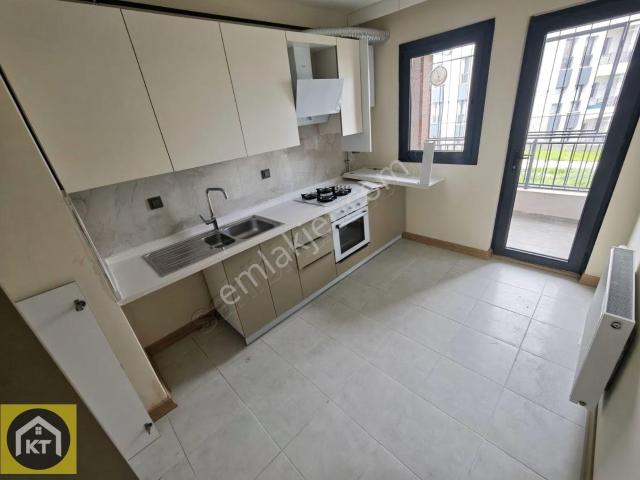 K.topçu'dan Saraycık Toki'de 2+1 95m2 Kiralık Daire