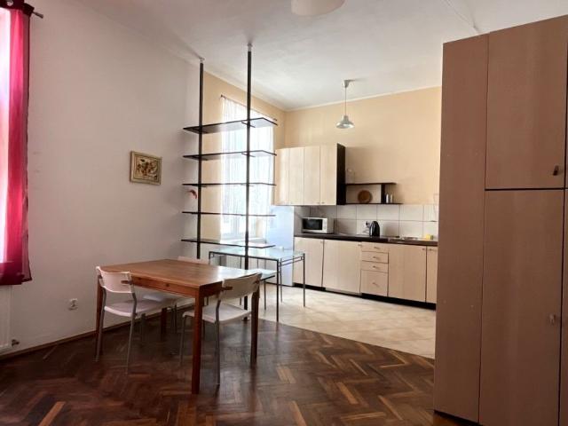 Kątowa 32 m², Kraków