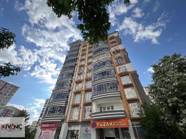 Kıvanç Gayrimenkul'den Avrupa Evlerinde Kiralık 4+1 Daire