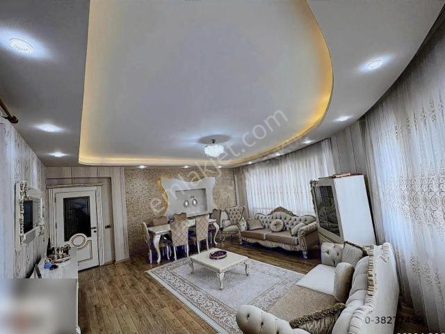 Kıvanç Gayrimenkul'den Çöşnükte Satılık 4+1 Daire